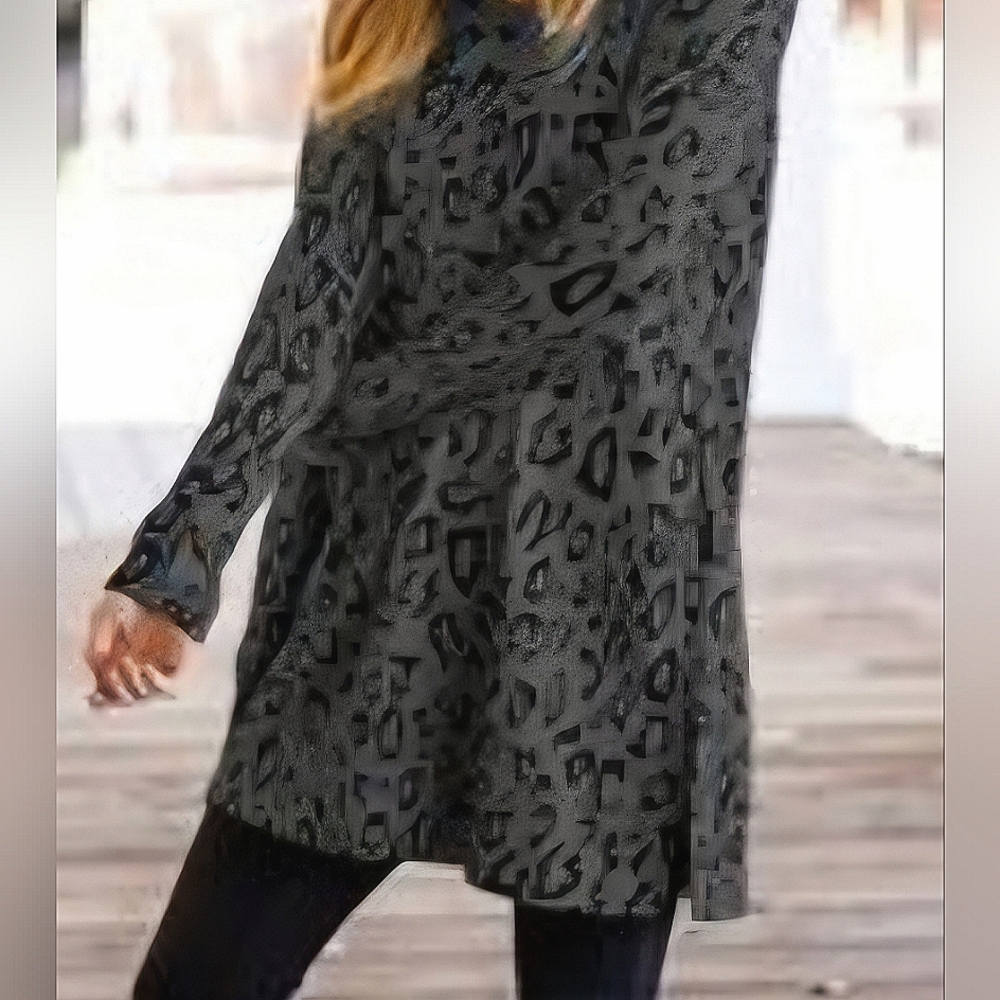 Gray & Black Long Sleeved Top